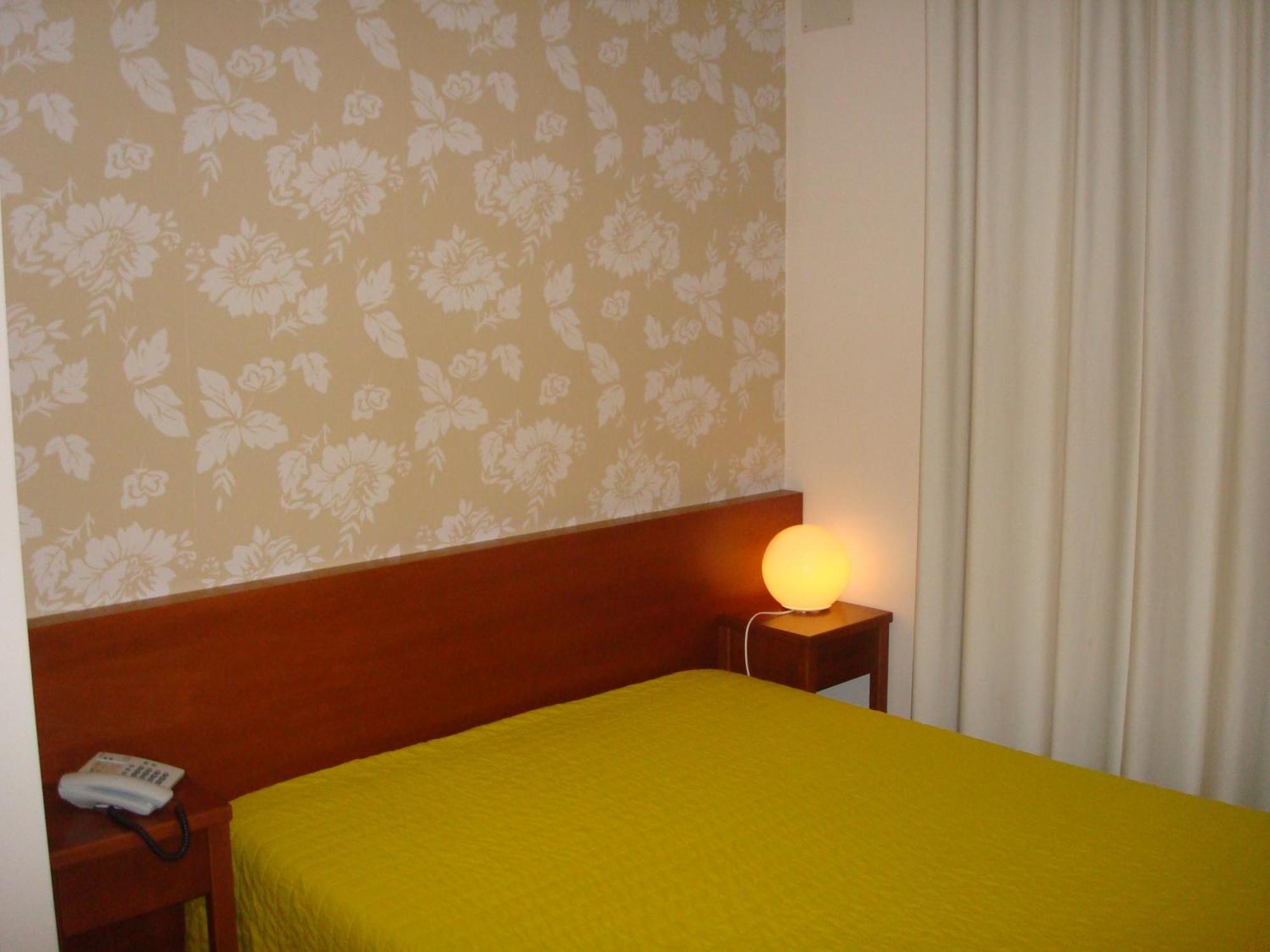 Hotel Gameiro Entroncamento Room photo